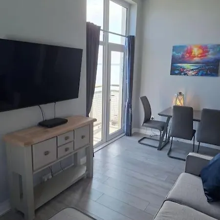 Apartment Luxury Top Floor Penthouse Beachfront *